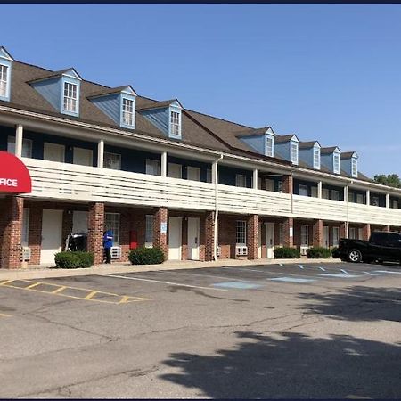 Travelodge By Wyndham Canton-Livonia Area, Mi Eksteriør billede