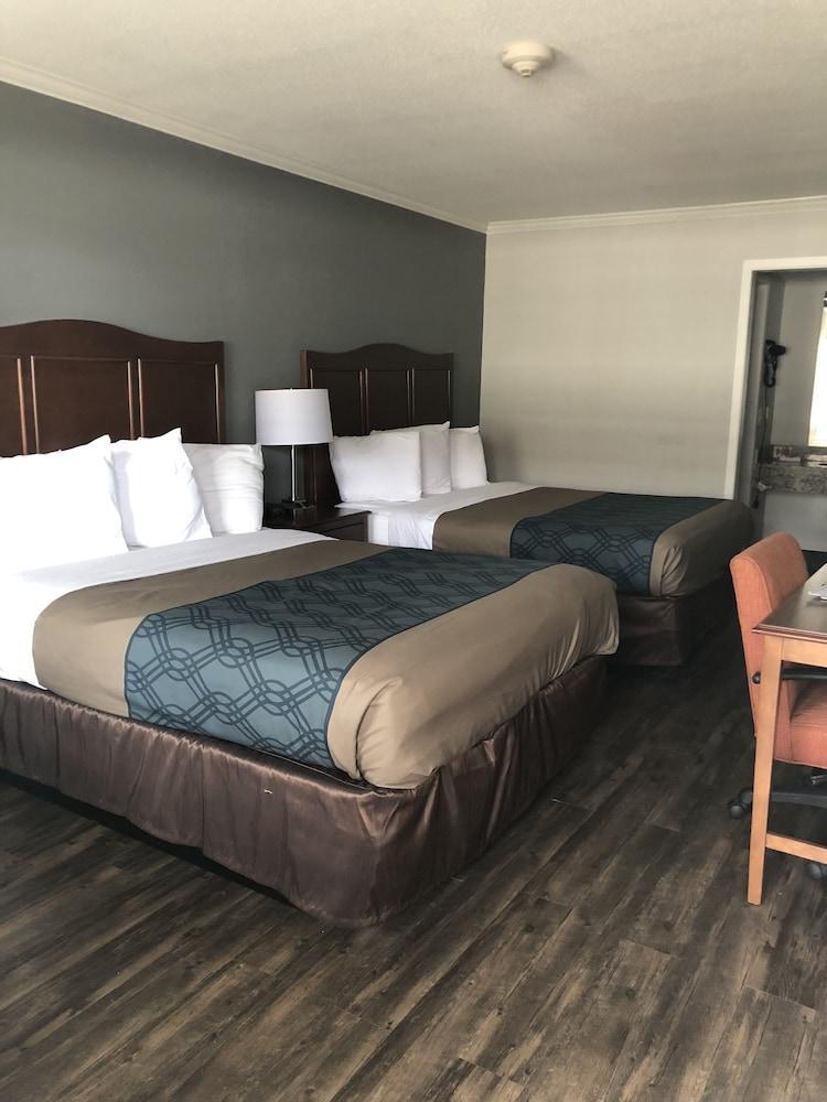 Travelodge By Wyndham Canton-Livonia Area, Mi Eksteriør billede