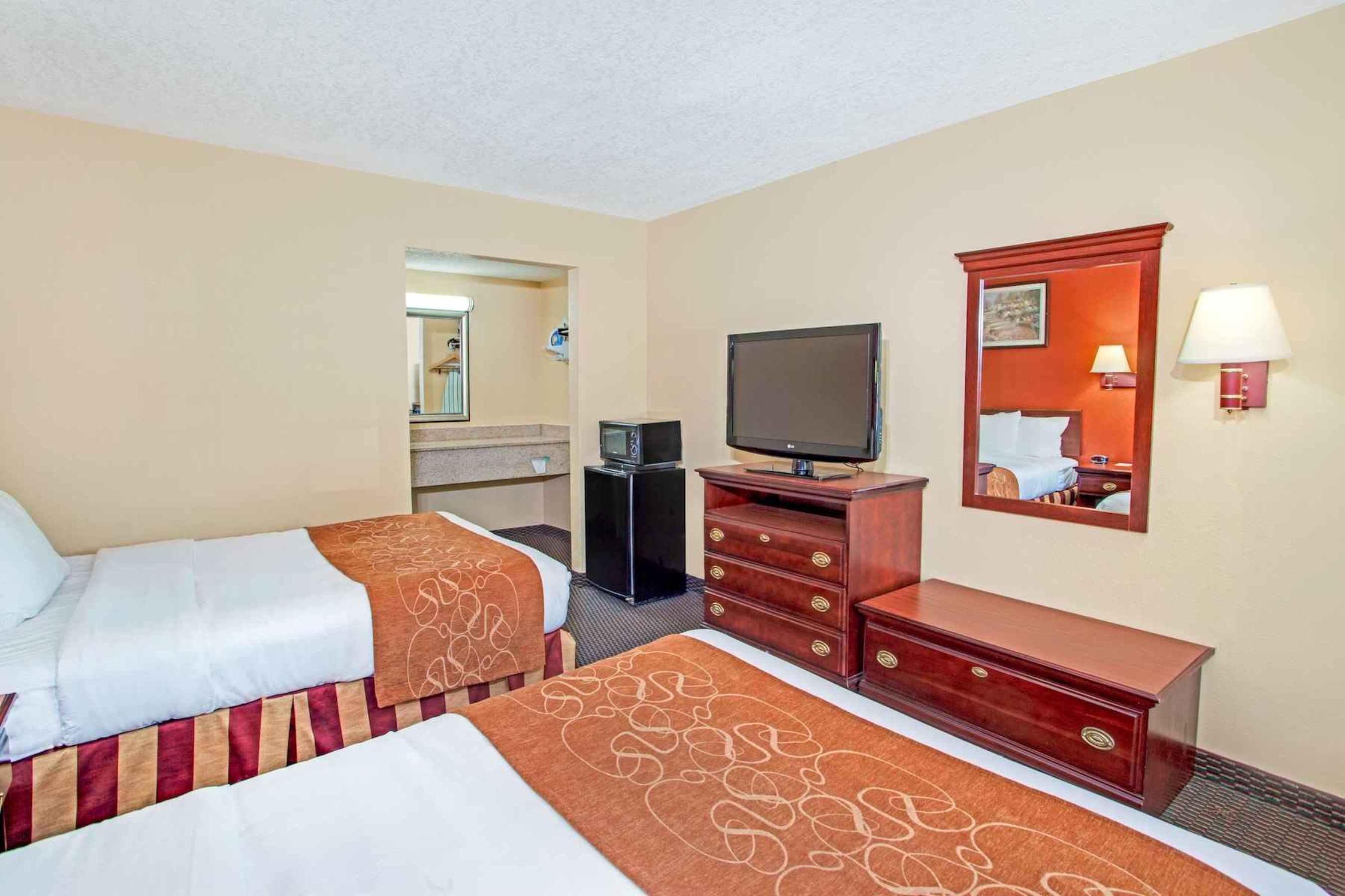 Travelodge By Wyndham Canton-Livonia Area, Mi Eksteriør billede