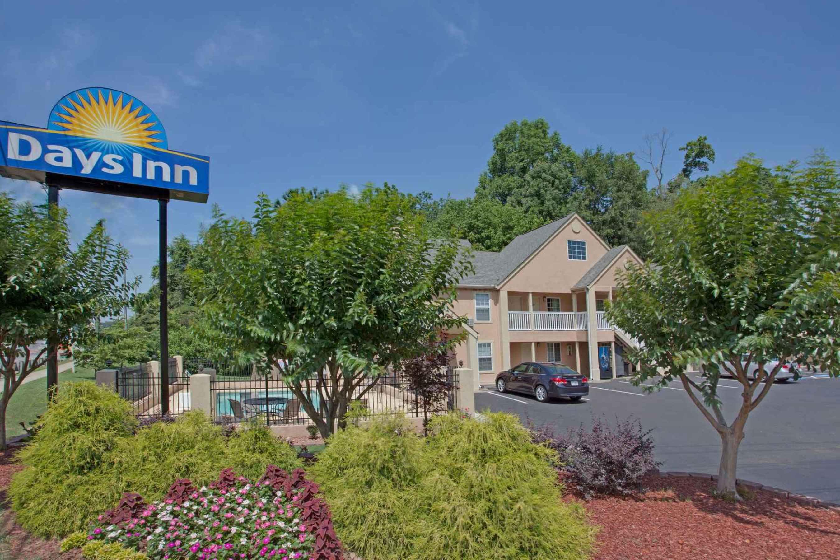 Travelodge By Wyndham Canton-Livonia Area, Mi Eksteriør billede