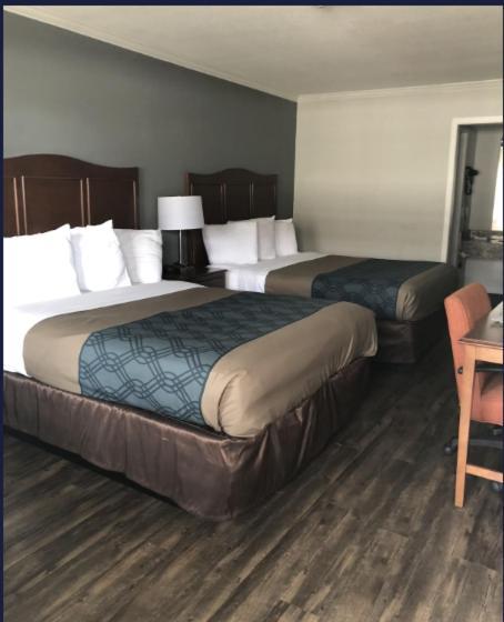 Travelodge By Wyndham Canton-Livonia Area, Mi Eksteriør billede